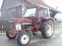 Traktor IHC 744