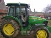 Traktor John Deere 5725 90 KS