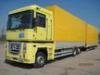 Kamion s ceradom RENAULT MAGNUM